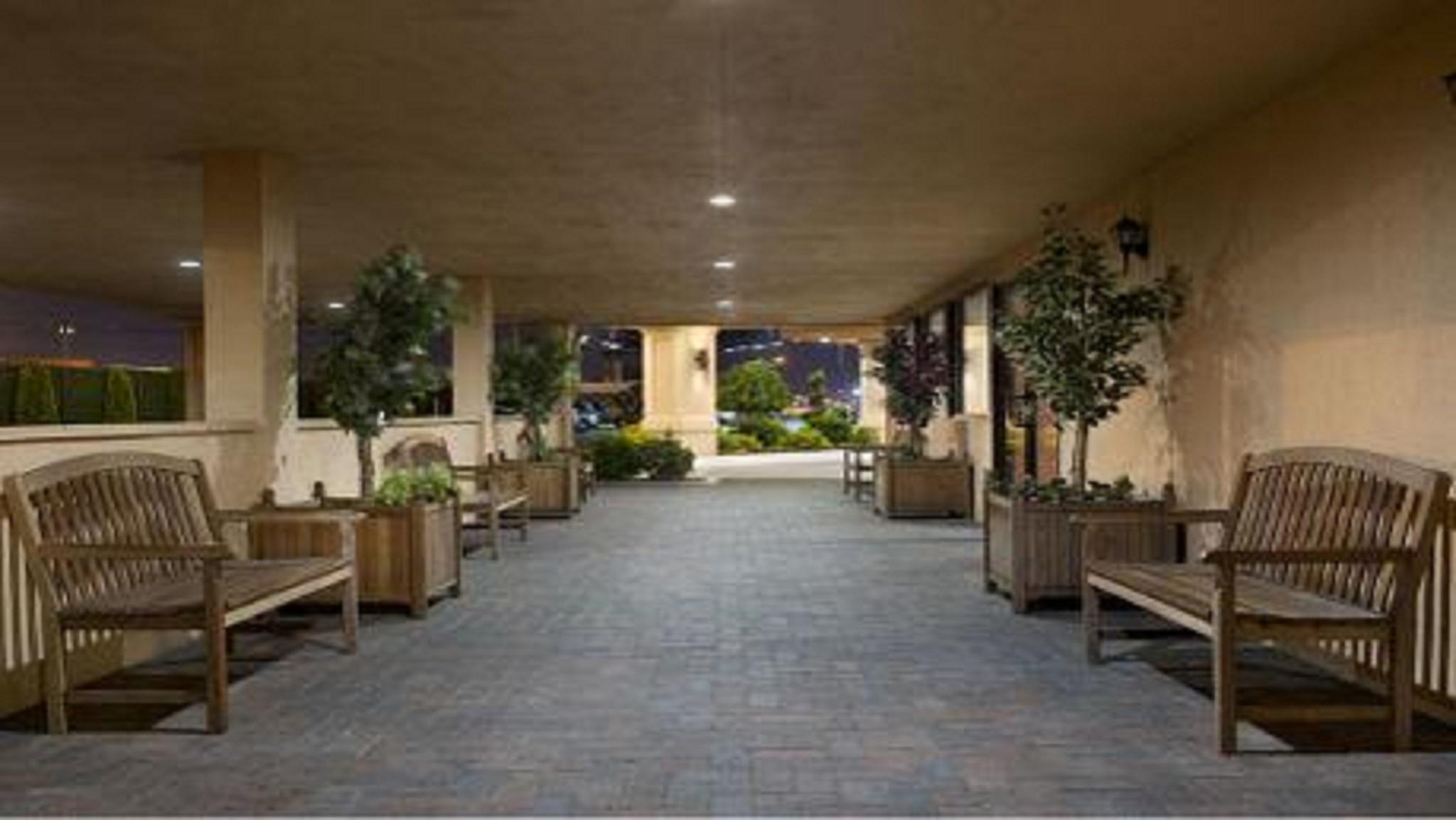 Wyndham Garden Hotel Newark Airport Interior foto